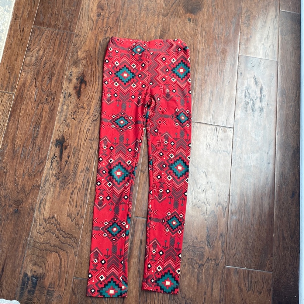 Girls Lularoe green and red leggings